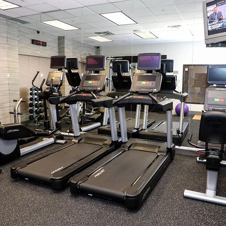 Courtyard By Marriott Toronto Brampton Hotel Bagian luar foto