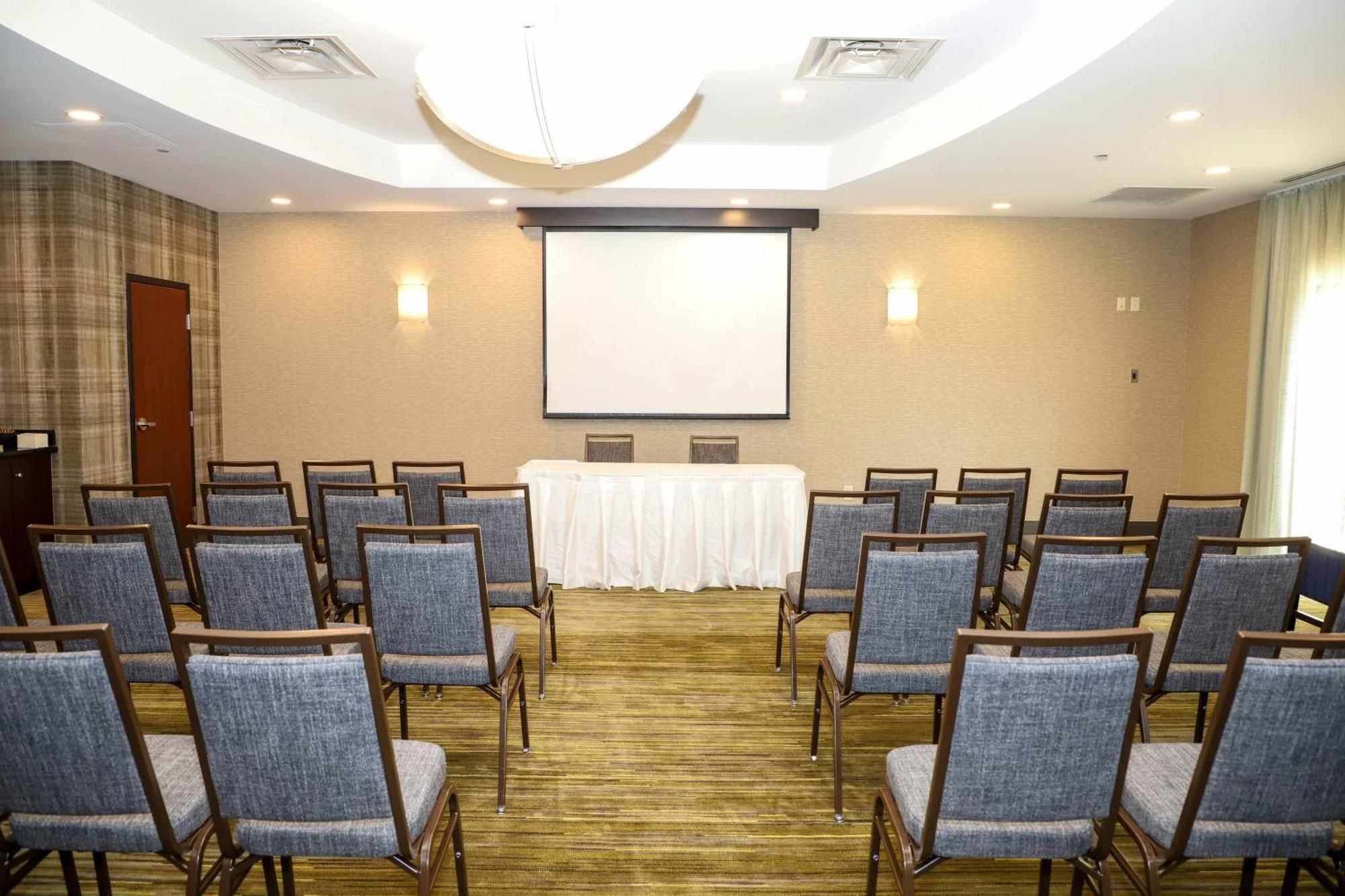 Courtyard By Marriott Toronto Brampton Hotel Bagian luar foto