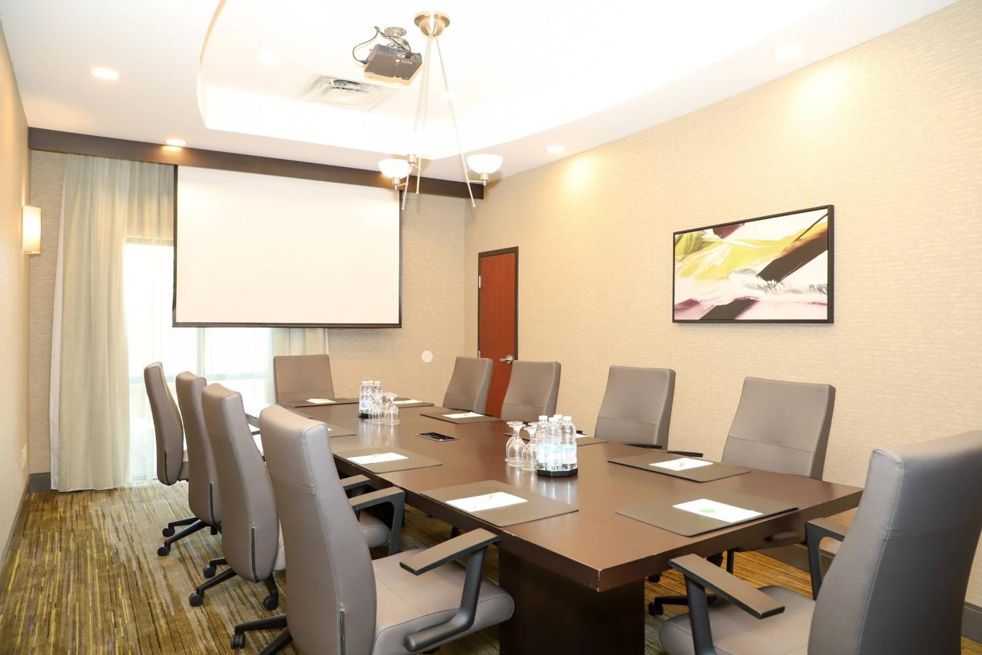 Courtyard By Marriott Toronto Brampton Hotel Bagian luar foto